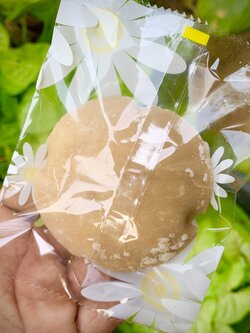 น้ำตาลโตนด แบบปึก 1 ชิ้น 40-50 กรัม ในซองสะอาด แบ่งใช้สะดวก สูตรหอมฟาร์ม เพชรบุรีแท้ 100% ส่งตรงจากเพชรบุรี