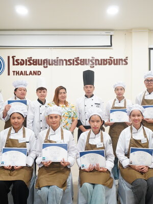Congratulation! นักเรียนคลาสอาหารไทยมืออาชีพ 90 ชั่วโมง รุ่นที่ 21